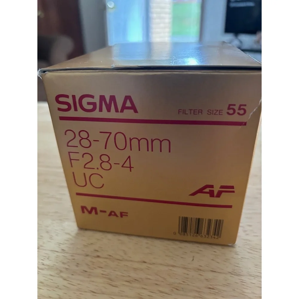 Sigma Camera Lens 28-70 mm F2.8-r UC Excellent Condition